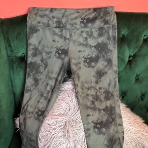 Athleta XL Capri Leggings